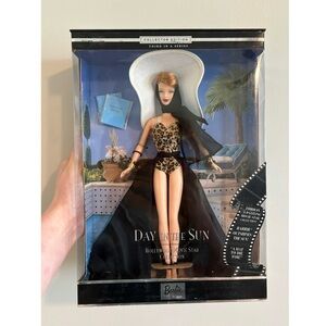 “Day in the Sun” Hollywood Movie Star Collection Doll Circa 2000 In Box